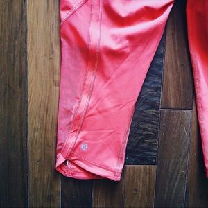 Lululemon Crop Running tights - Size 8